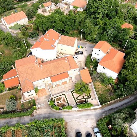 Nice Apartment In Dubrovnik With Kitchen Esterno foto