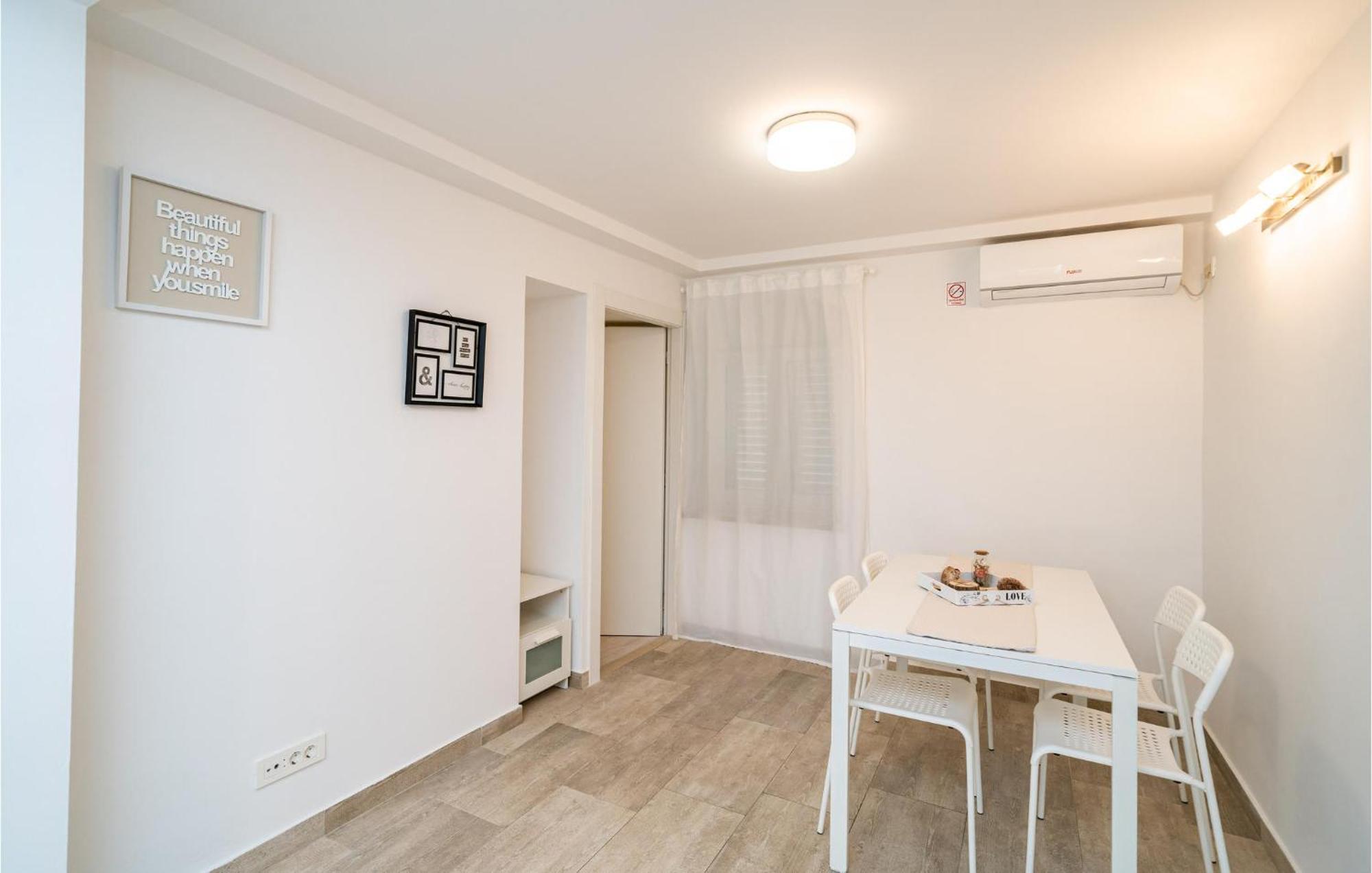 Nice Apartment In Dubrovnik With Kitchen Esterno foto