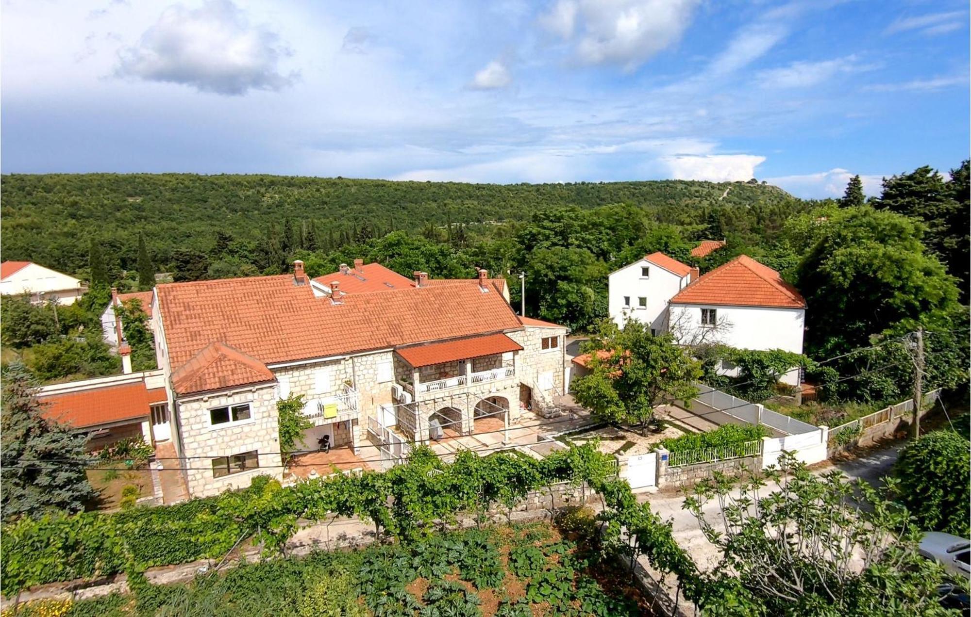 Nice Apartment In Dubrovnik With Kitchen Esterno foto